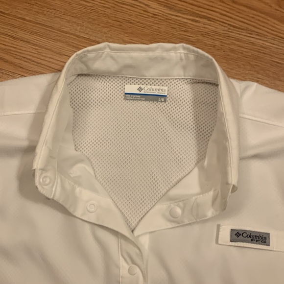 Women’s Columbia Light Weight Long Sleeve Vented Shirt - Picture 5 of 15